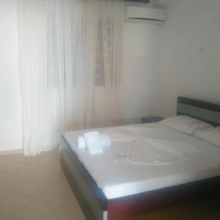 Sinani Ksamil Villa Borş